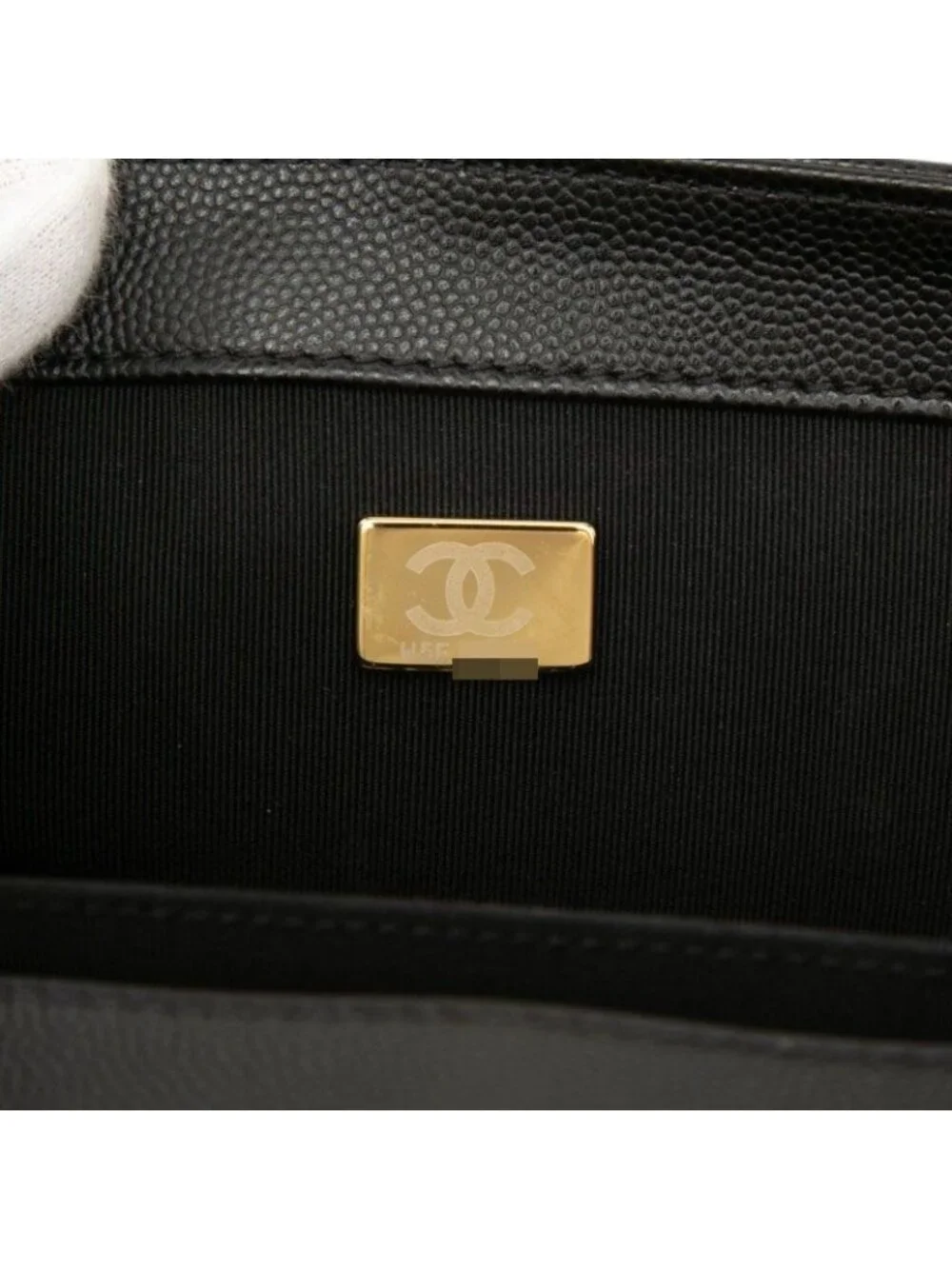 Chanel CC Logo Boy 25 Chain Shoulder Bag Black Gold Caviar Leather
